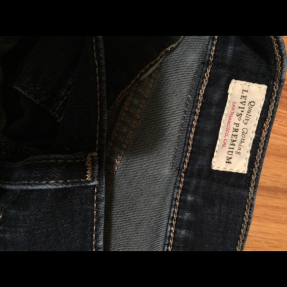 Levi’s Curvy Straight - Picture 8 of 10